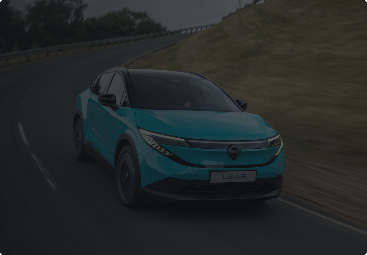 Nissan elétrico em estrada